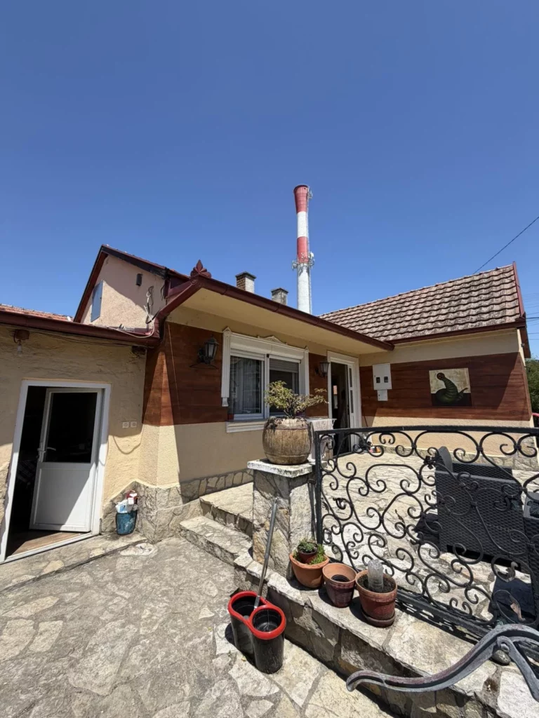 🏡 RENOVIRANA KUĆA NA ŽIVINARNIKU – ODLIČNA PRILIKA ZA ŽIVOT I INVESTICIJU! 🔑✨